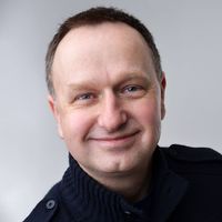 Pete, owner of Petes Printing, offering UK printing services